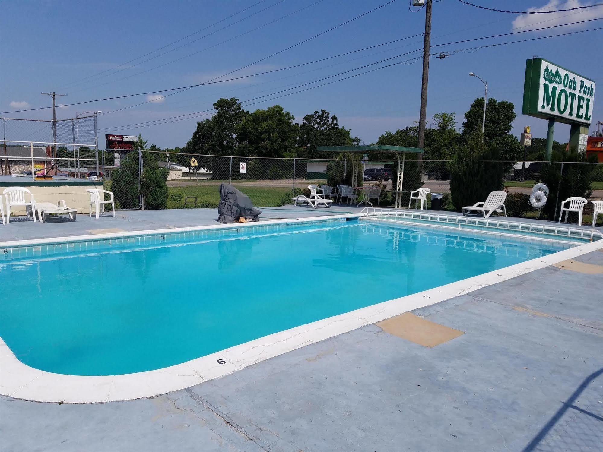 Oak Park Motel Tahlequah Екстериор снимка